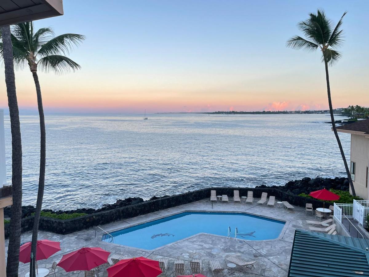 Sea Village Condo With Unobstructed Ocean Views And Oceanside Pool Kailua Kültér fotó