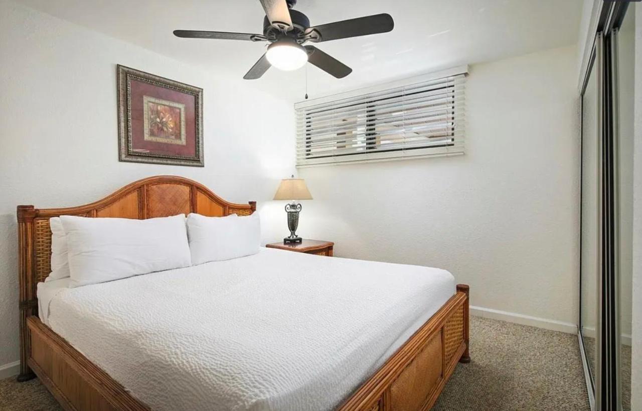 Sea Village Condo With Unobstructed Ocean Views And Oceanside Pool Kailua Kültér fotó