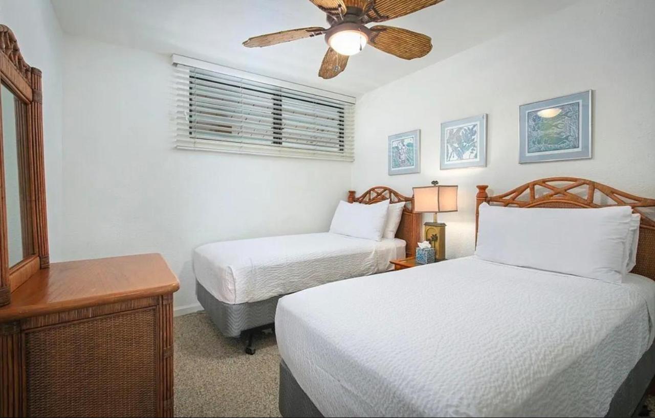 Sea Village Condo With Unobstructed Ocean Views And Oceanside Pool Kailua Kültér fotó