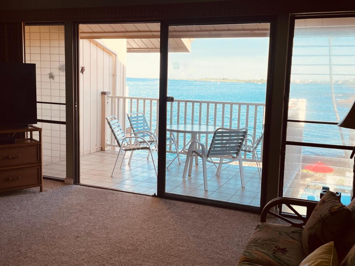 Sea Village Condo With Unobstructed Ocean Views And Oceanside Pool Kailua Kültér fotó